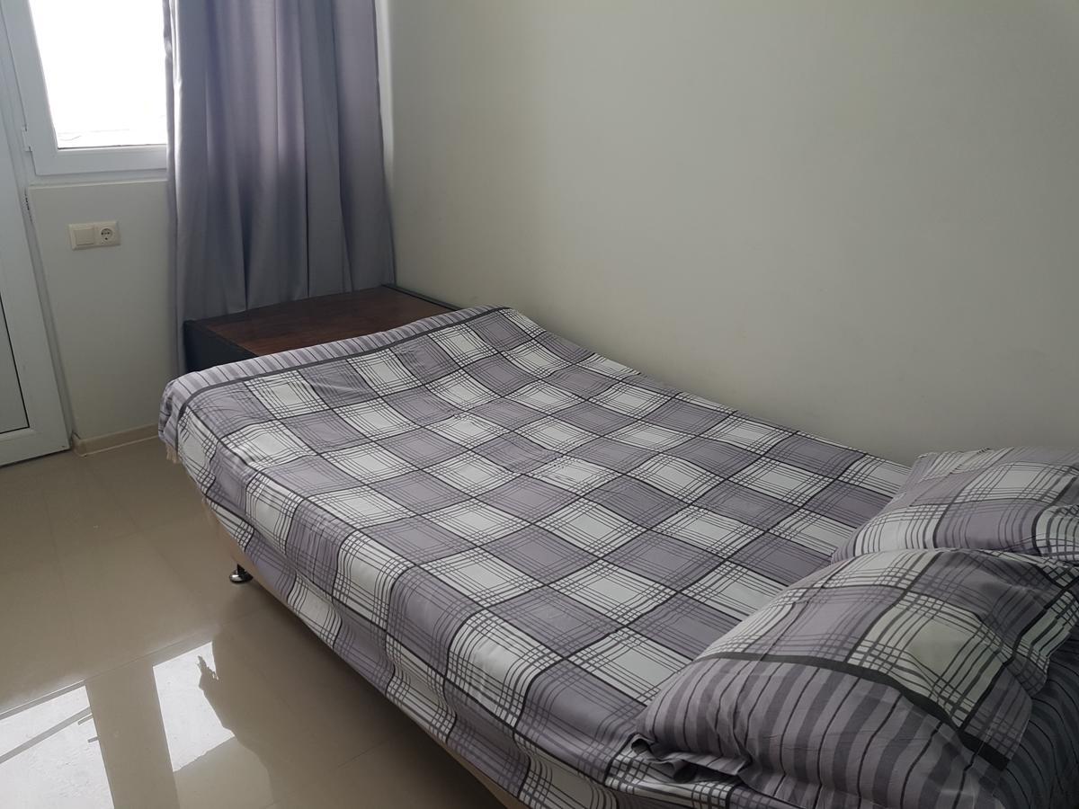 Apartment In Front Of Mcdonald'S Μπατούμι Εξωτερικό φωτογραφία